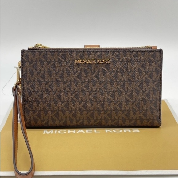 Michael Kors Large Double Zip Wallet Wristlet Leather
Rich Brown - Picture 1 of 11